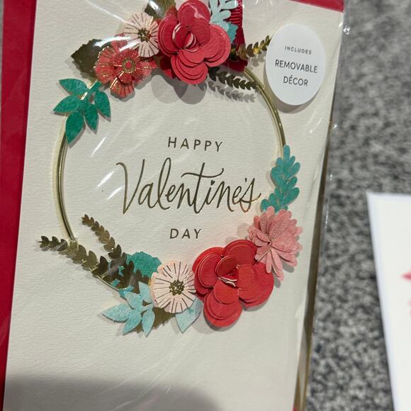 Hallmark Valentine's Day Bundle! Signature Heirloom Rhinestone Velvet Love Cards - Picture 5 of 12